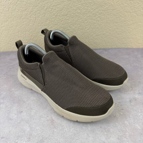 Skechers Go Walk Men's Athletic Walking Shoes Men's Size 9.5 Slip On Sneakers - Picture 1 of 13